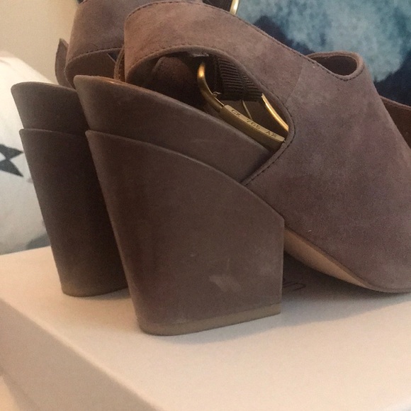 CALVIN KLEIN STRAP HEELS - Picture 5 of 8